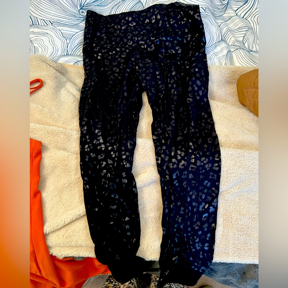 High wait yoga pants with pockets size large